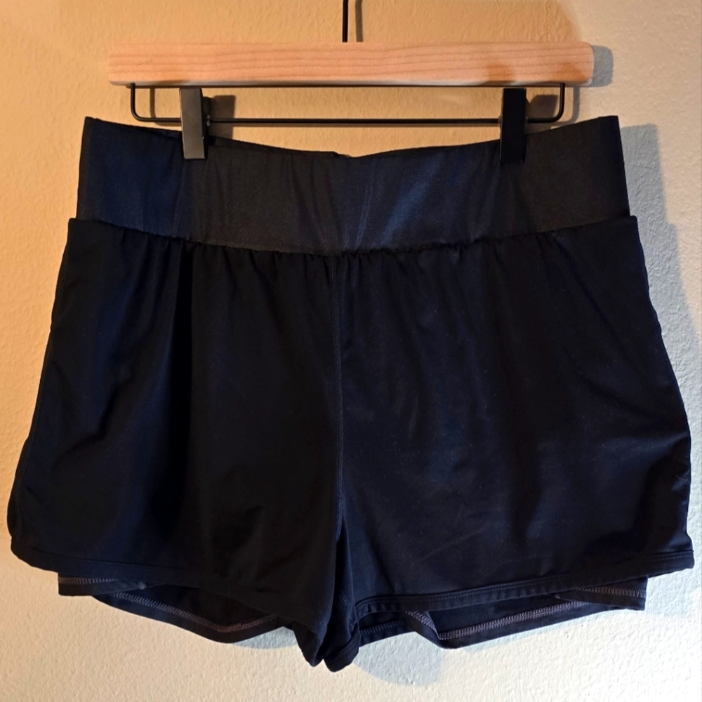 Fabletics Shorts W/ Built In Compression Size Xl - image 1